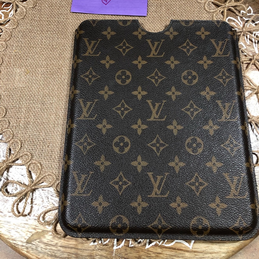 Louis Vuitton iPad cover w/ iPad